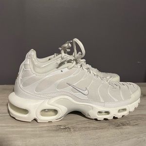 Nike White Athletic Shoes